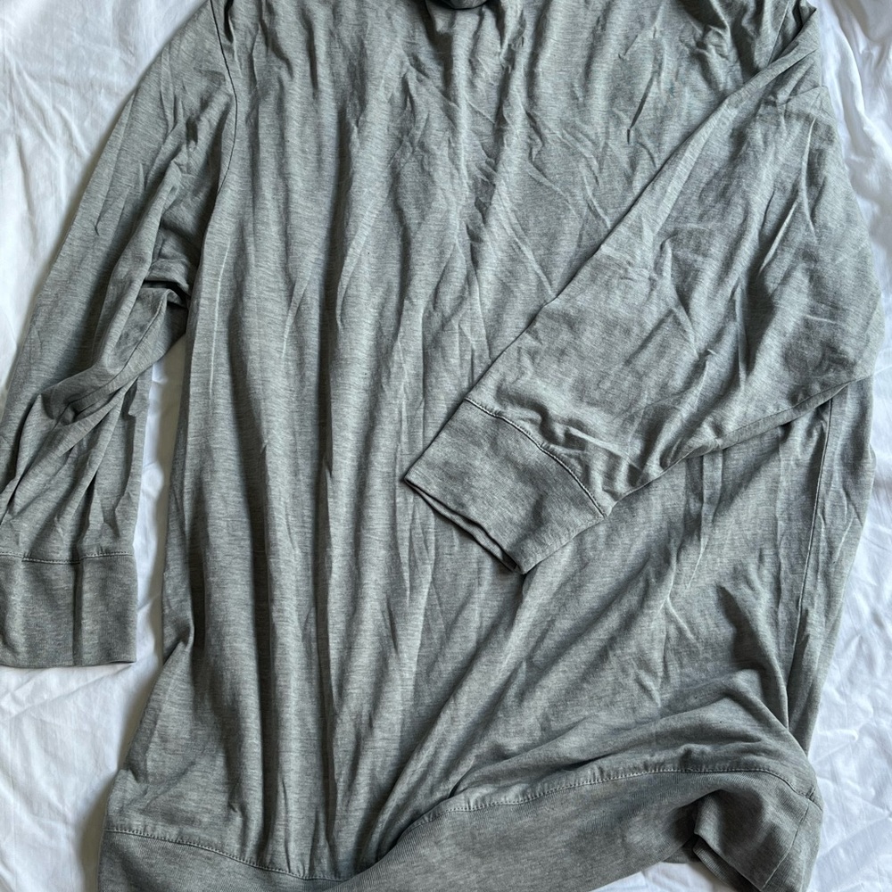 Athleta grey sleeve T-shirt